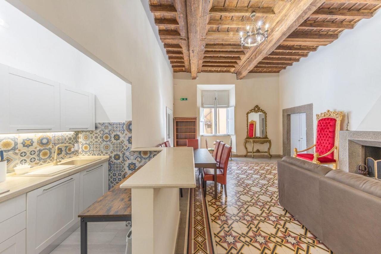 The House Of Thrones Apartment Viterbo Exterior foto